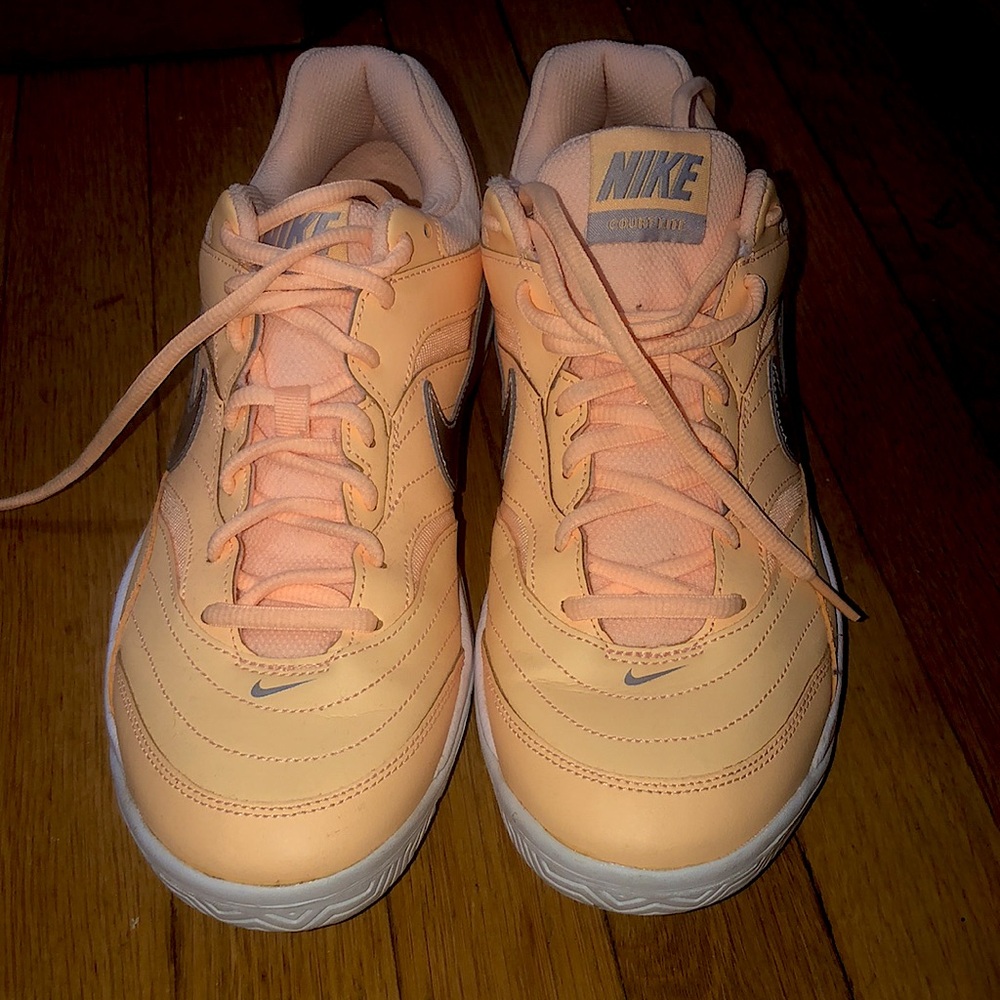 Nike Court Lite size 11 Women’s